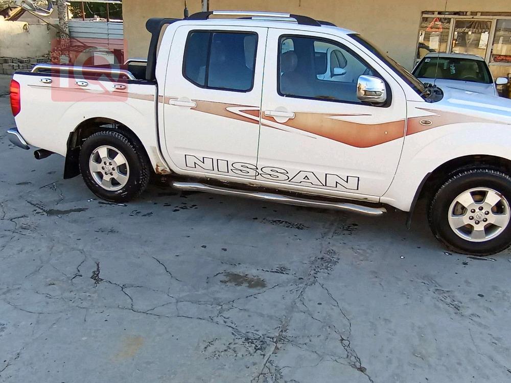 نيسان نافارا